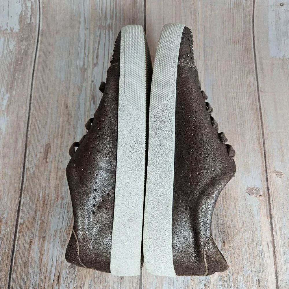 Mercer Edit bronze Catcall‎ leather upper sneakers, size 8